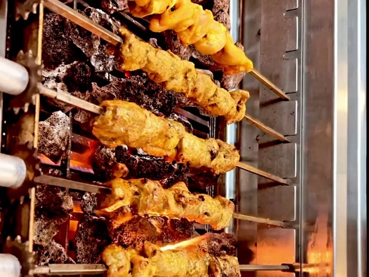 JHEER HOUSE | Gyros/Souvlaki/Kebab/Burger/Mo:Mo/Sekuwa