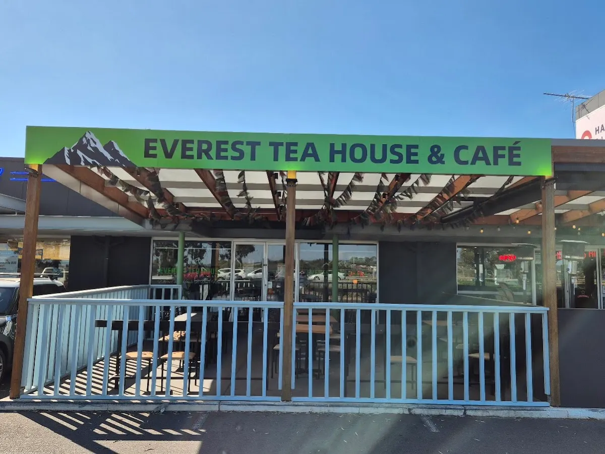 Everest Tea House