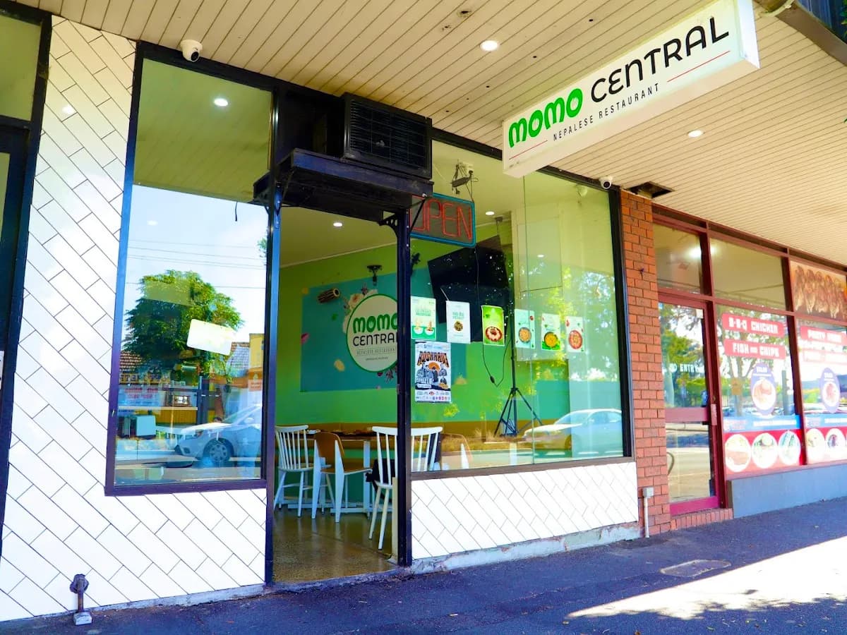 Momo Central Glenroy